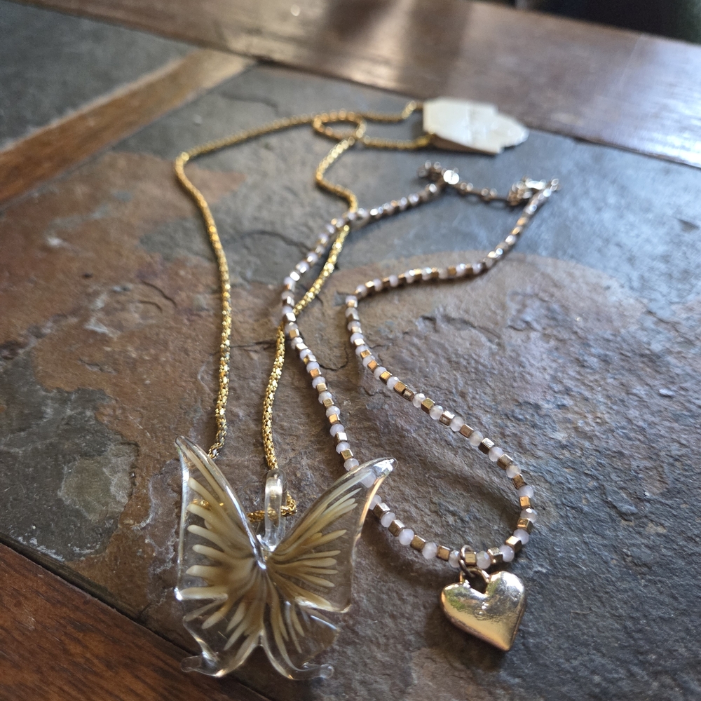 💛🦋 Glass Butterfly & Gold Pendant Heart Necklace Set 🦋💛